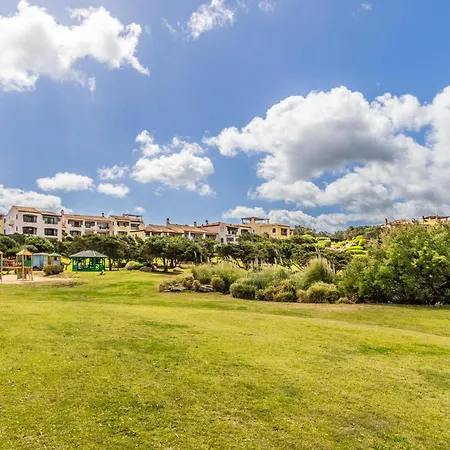 Porto Cervo-cala Del Faro [parking-sea-garden]