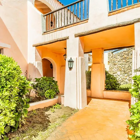 Porto Cervo-cala Del Faro [parking-sea-garden]